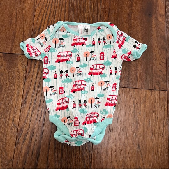 6-12m 3-Piece Baby Boy Bundle - Picture 5 of 10